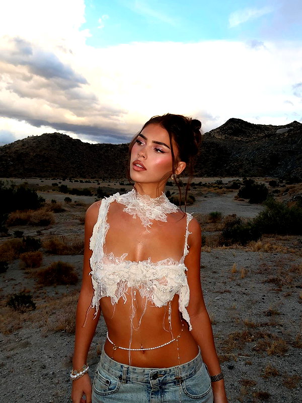 leahhalton instagram image archive image