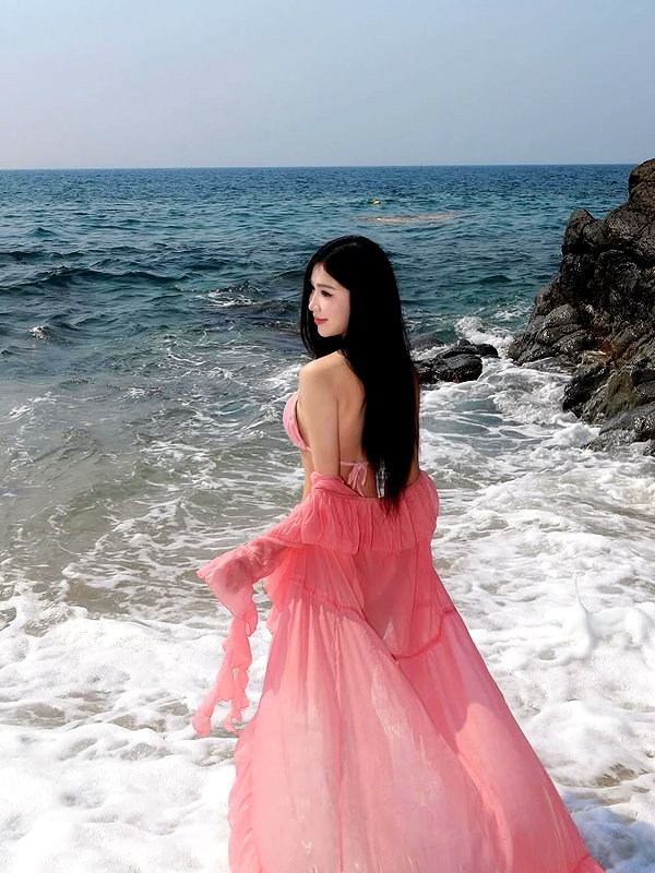 lyhythuedoxinh instagram image archive image