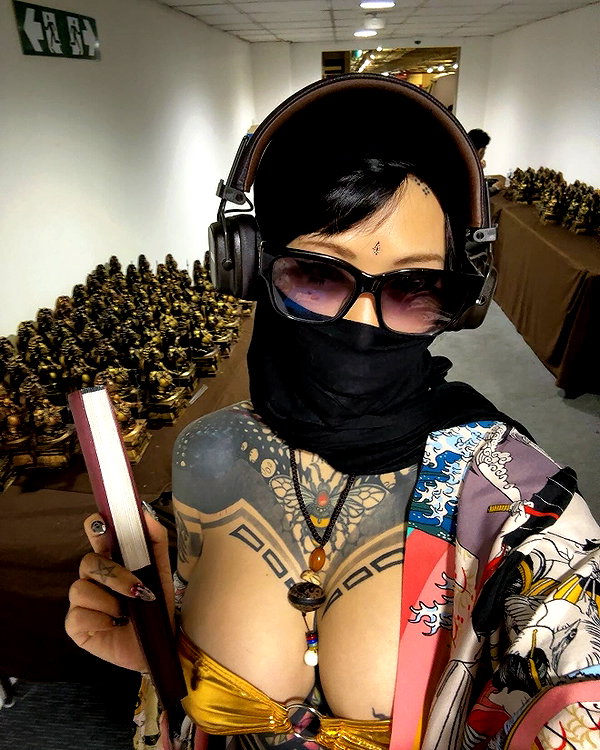 darkstar_mia instagram image archive image