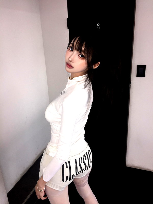 gyewaver instagram image archive image
