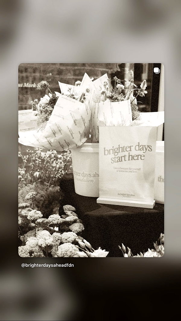 arianagrande instagram image archive image