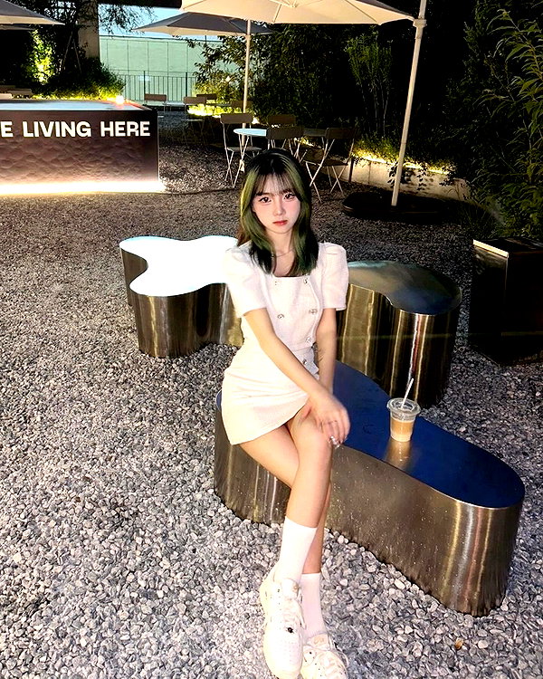 52._.0921 instagram image archive image