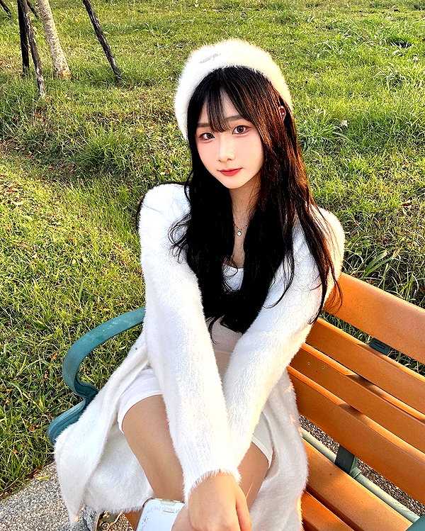 lai_931201 instagram image archive image