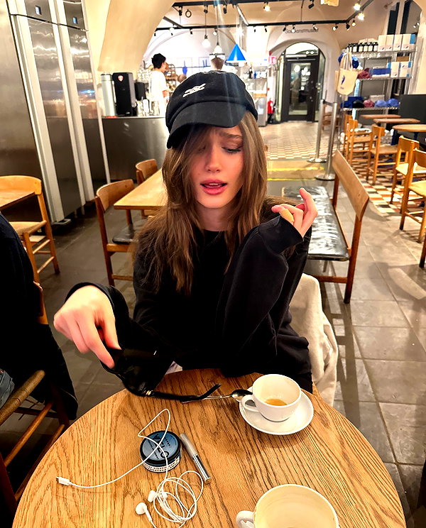edvarda_ instagram image archive image