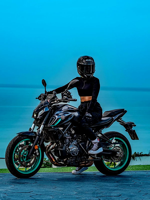 shanidahan7 instagram image archive image