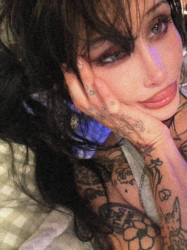 zommmbri instagram image archive image