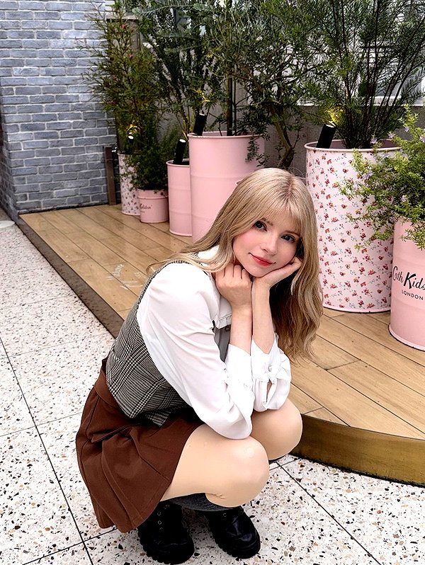 peachmilky_ instagram image archive image