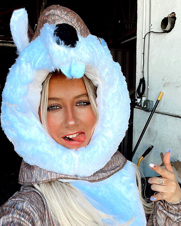 ellianawalmsley instagram image archive image