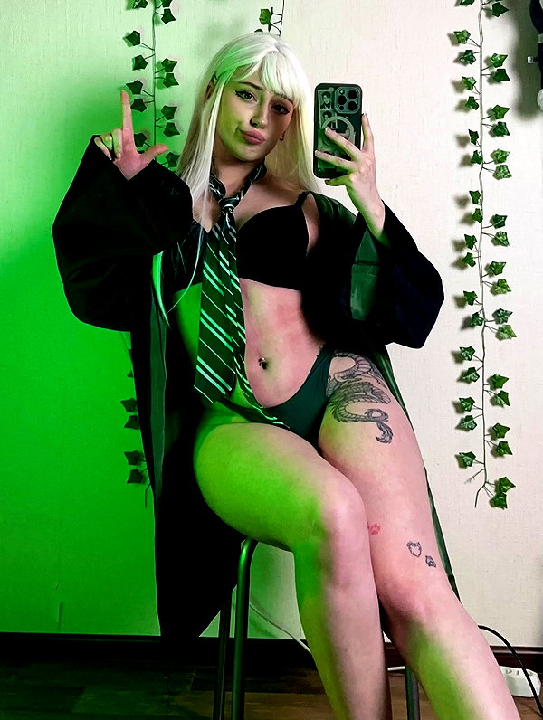 aechka.cosplay instagram image archive image
