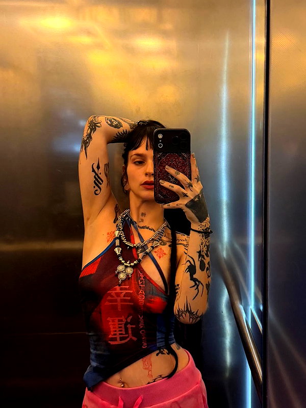strawberryshanz instagram image archive image