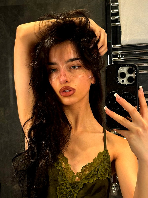 ellachristo instagram image archive image