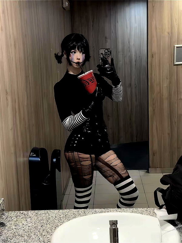 cospxreiw instagram image archive image
