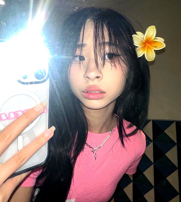 princessamelia_official instagram image archive image