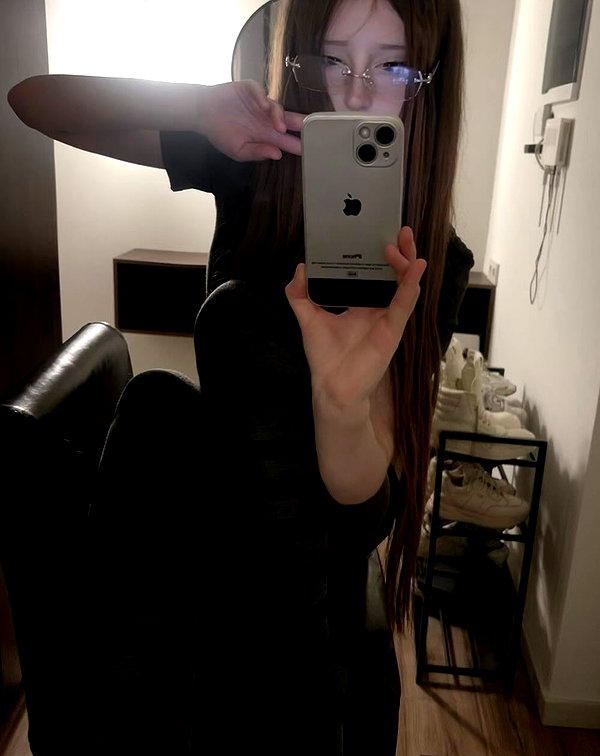 h3ttpss instagram image archive image