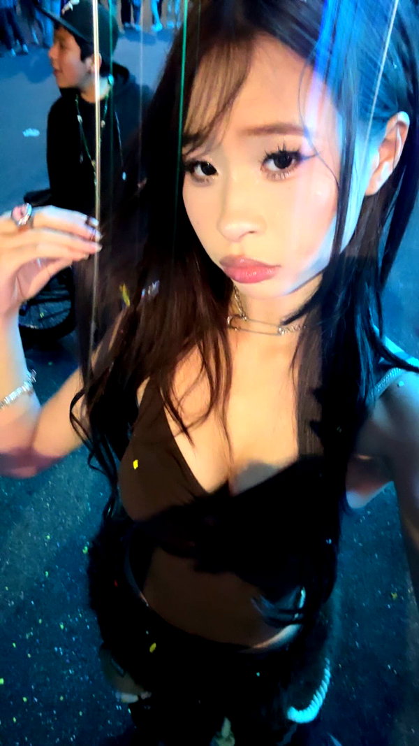 famous_wu24 instagram image archive image