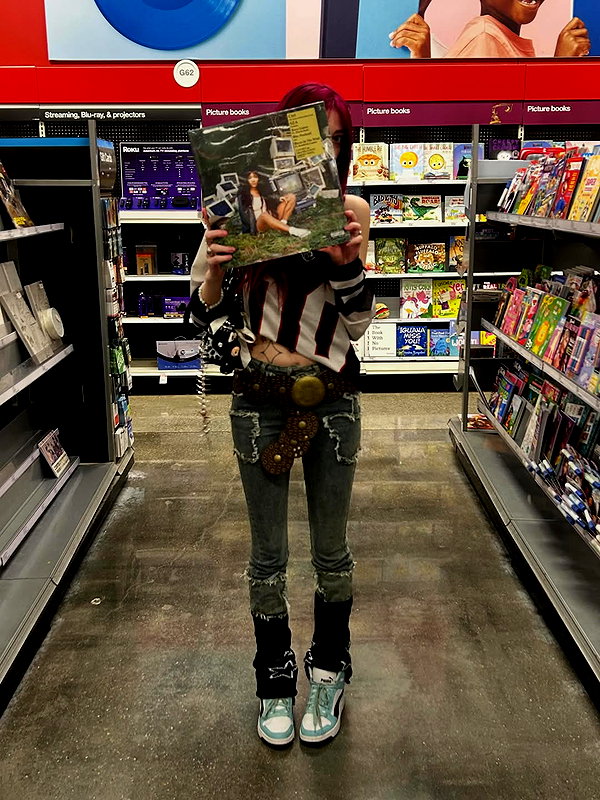 astarwbry_ instagram image archive image