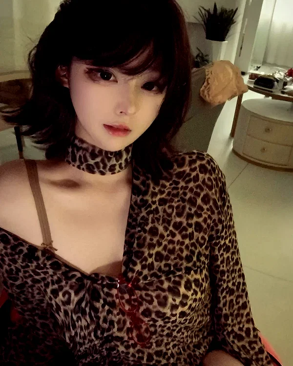 yingyinng_ instagram image archive image