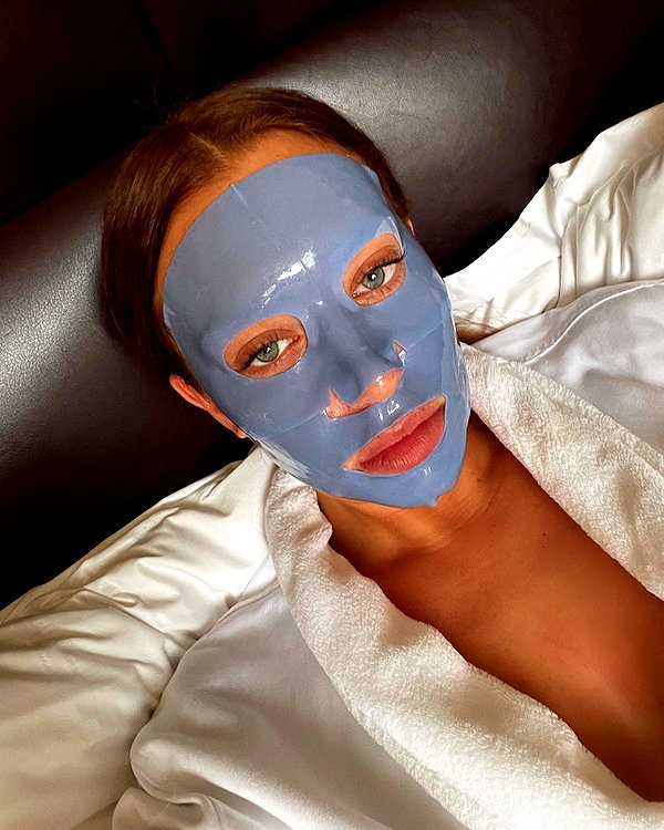 staskaranikolaou instagram image archive image