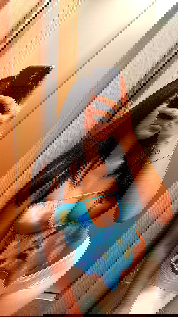 paula_valentina_gomez image ~ Altpins