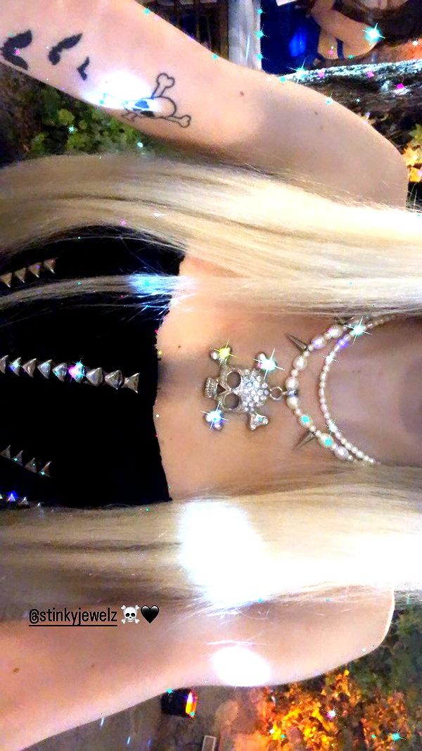 roxiechelon2 archive image