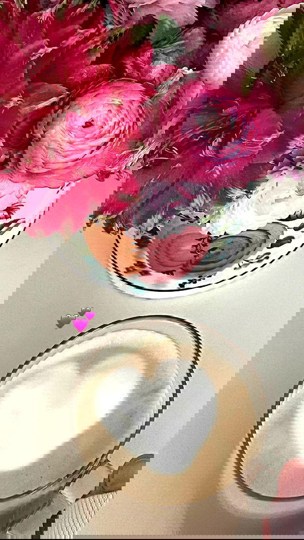 dana_ratushany image ~ Altpins