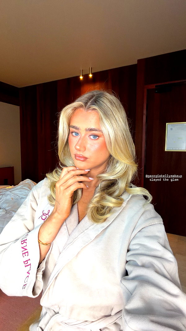 sophadophaa_ instagram image archive image