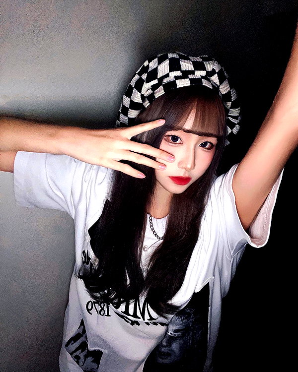lai_931201 instagram image archive image