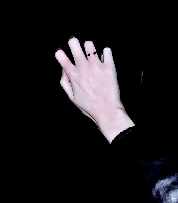 7k3ya__ instagram image archive image