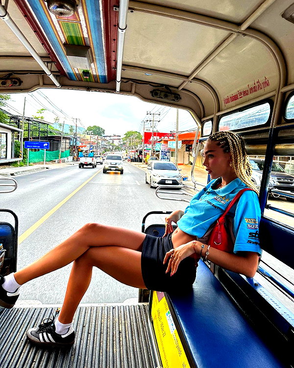 maya.keyy instagram image archive image