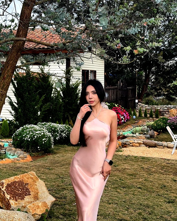 lyhythuedoxinh instagram image archive image