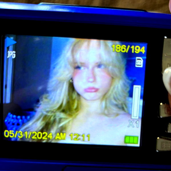 olivia.bolgerr instagram image archive image
