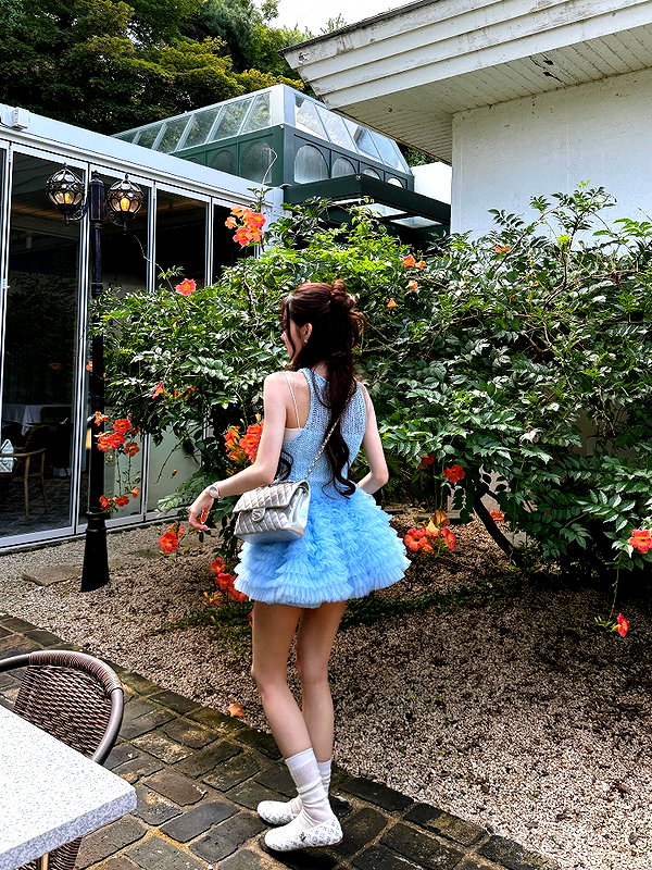 dear.zia instagram image archive image