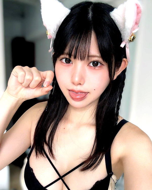 moco_orange instagram image archive image