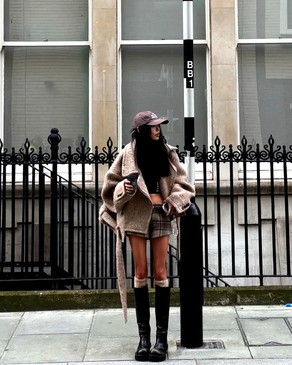 fair_mua instagram image archive image