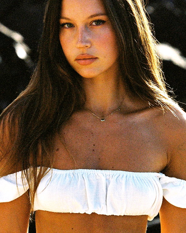 olivia.mathers instagram image archive image