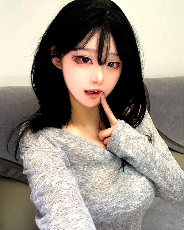 yingyinng_ instagram image archive image