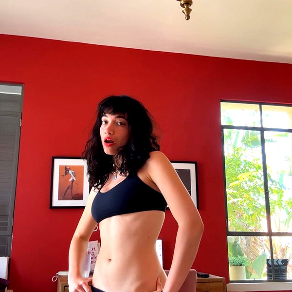 romi_henenson instagram image archive image