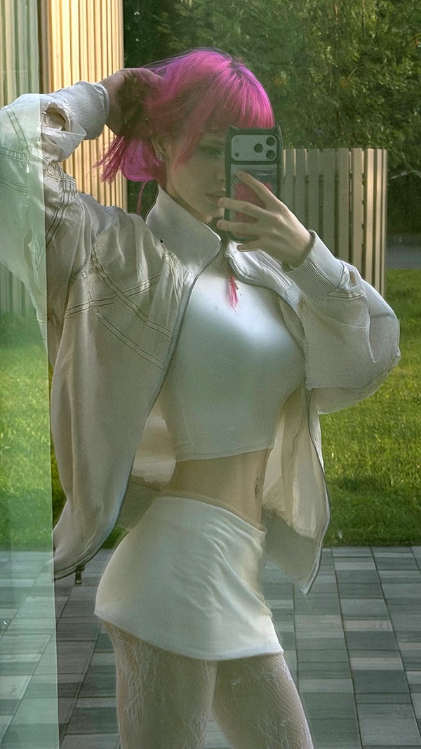 miss_baby007 instagram image archive image