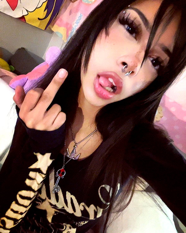 twodollie instagram image archive image