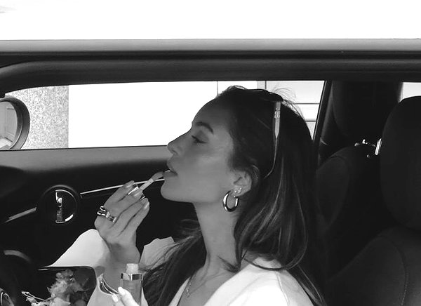 zoeliss instagram image archive image