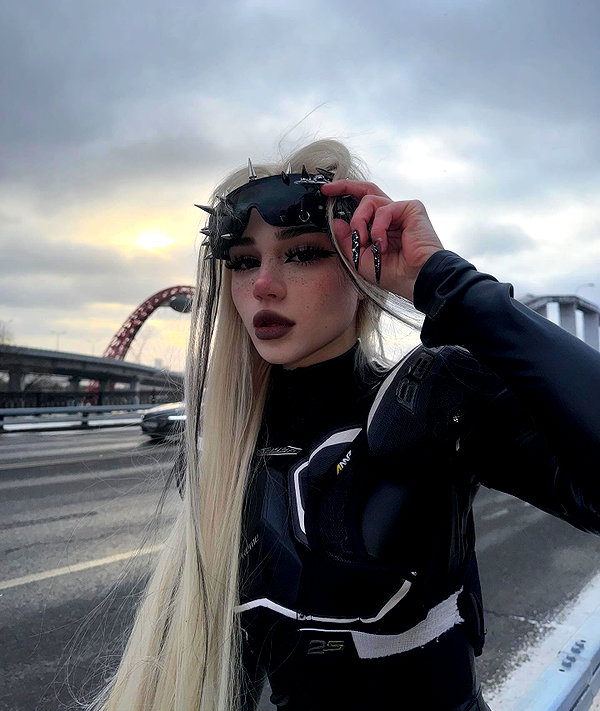 vik4au instagram image archive image