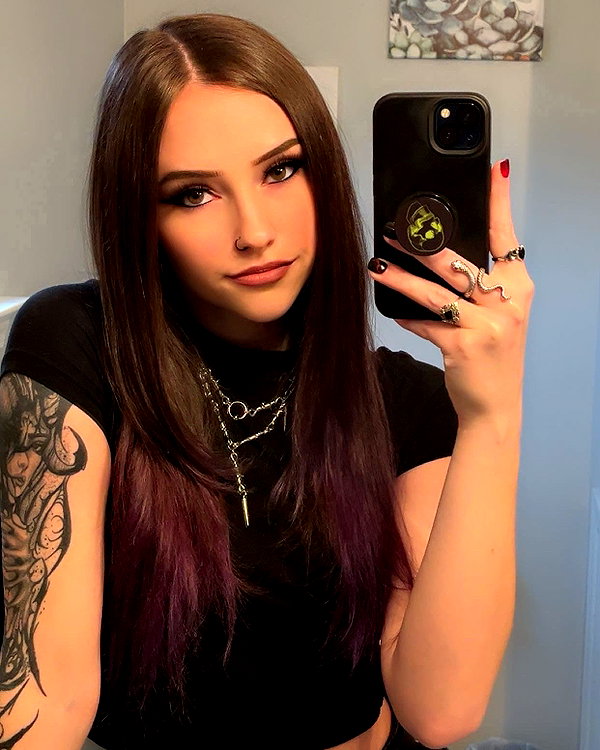 megann_eliizabeth instagram image archive image