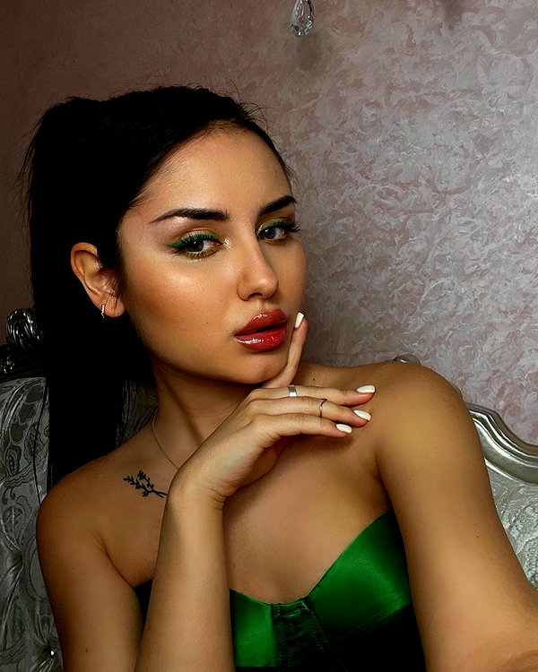 alishevs instagram image archive image