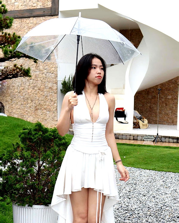lyhythuedoxinh instagram image archive image