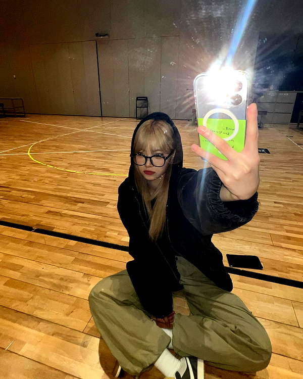 hhh.e_c.v instagram image archive image