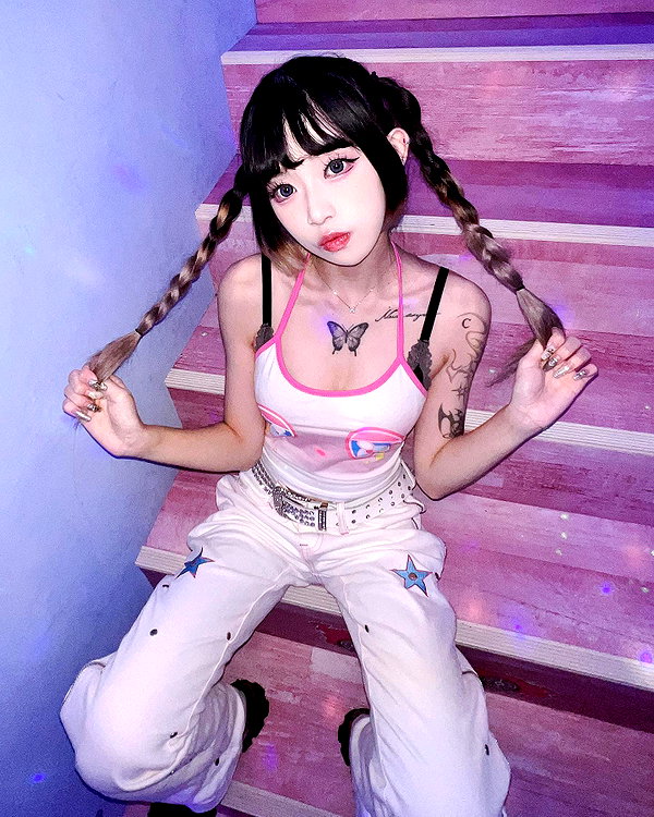 nixqq.425_ instagram image archive image