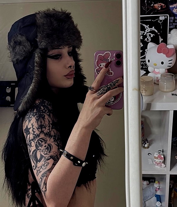 livindeadyaz instagram image archive image