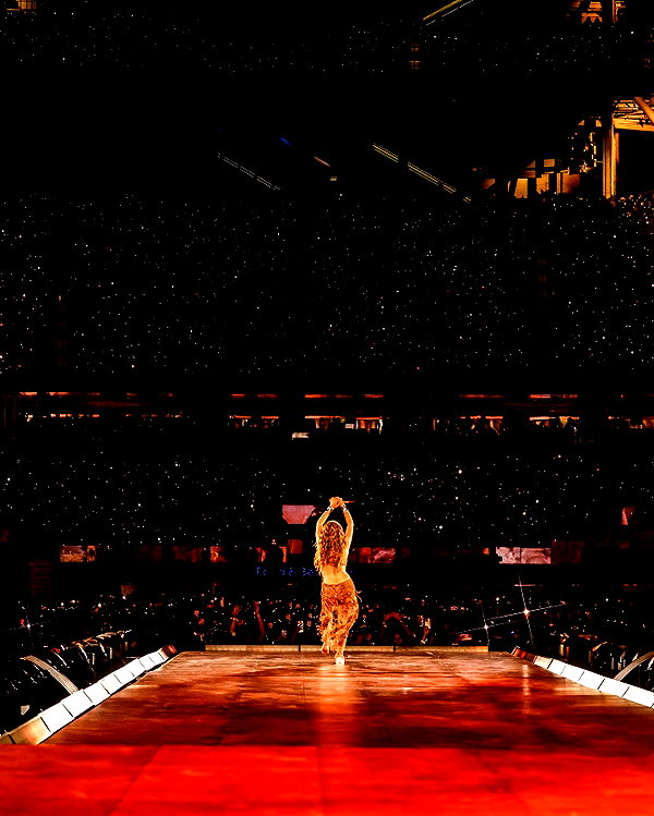 shakira instagram image archive image