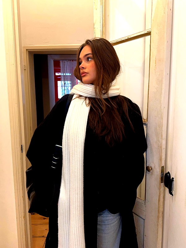 emmaaurora instagram image archive image