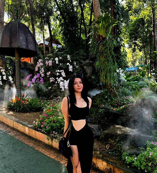 elerievans123 instagram image archive image